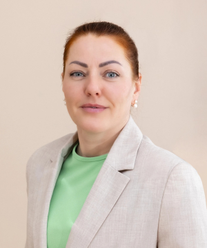 Инструктор по физкультуре Бурикова Елена Викторовна.